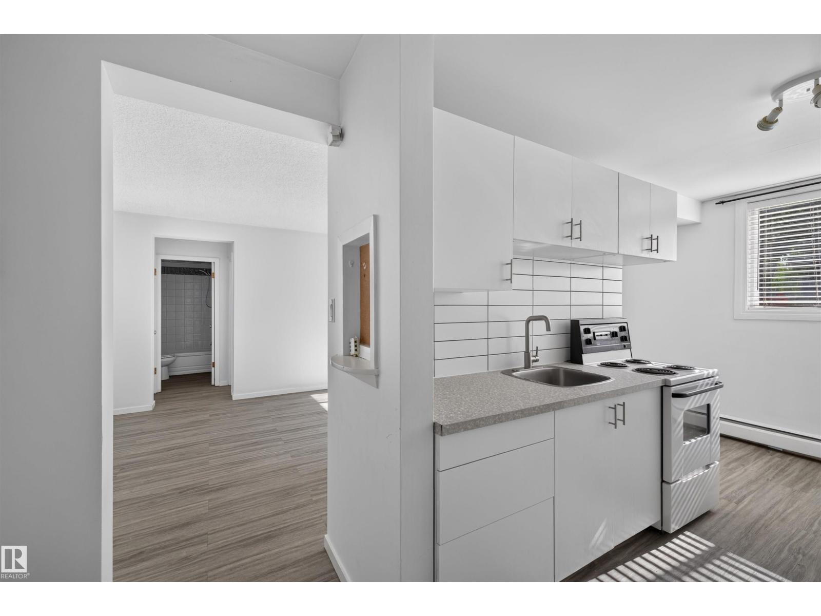 #6 10230 122 ST NW NW - 6