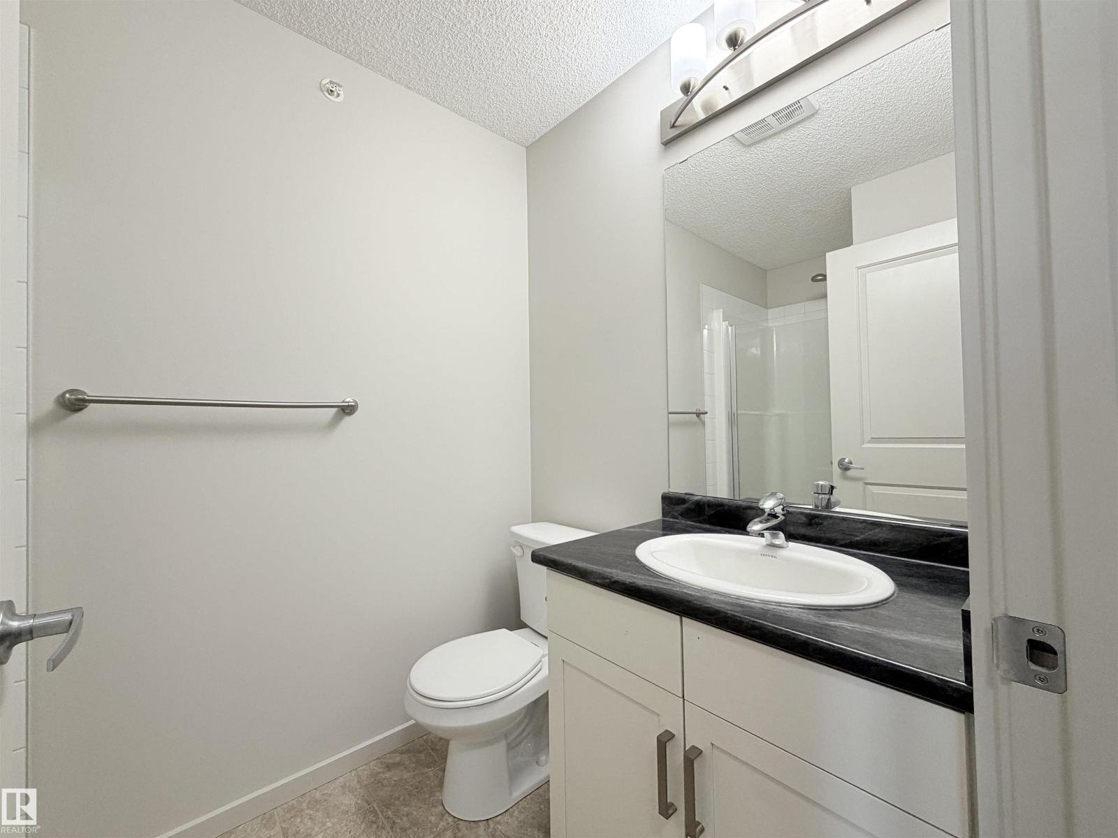 #432 390 Windermere RD NW - 9