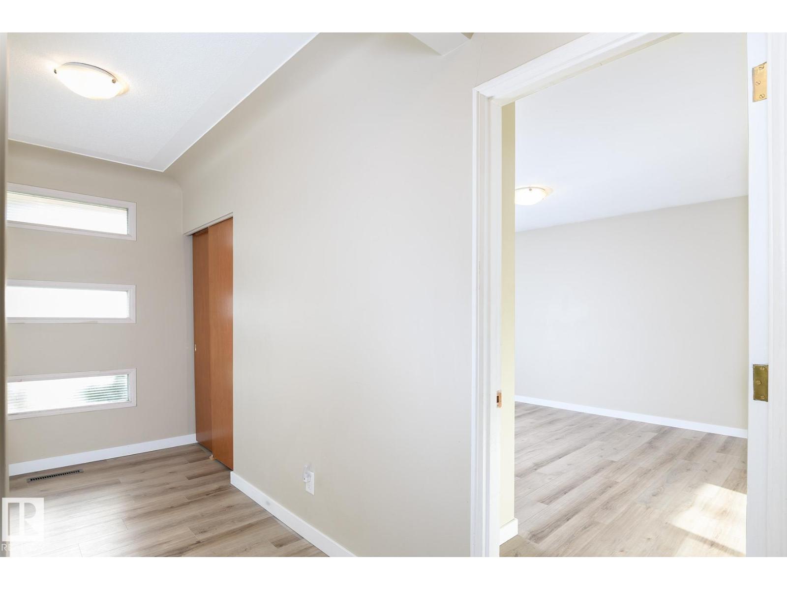 9607 75 ST NW - 21