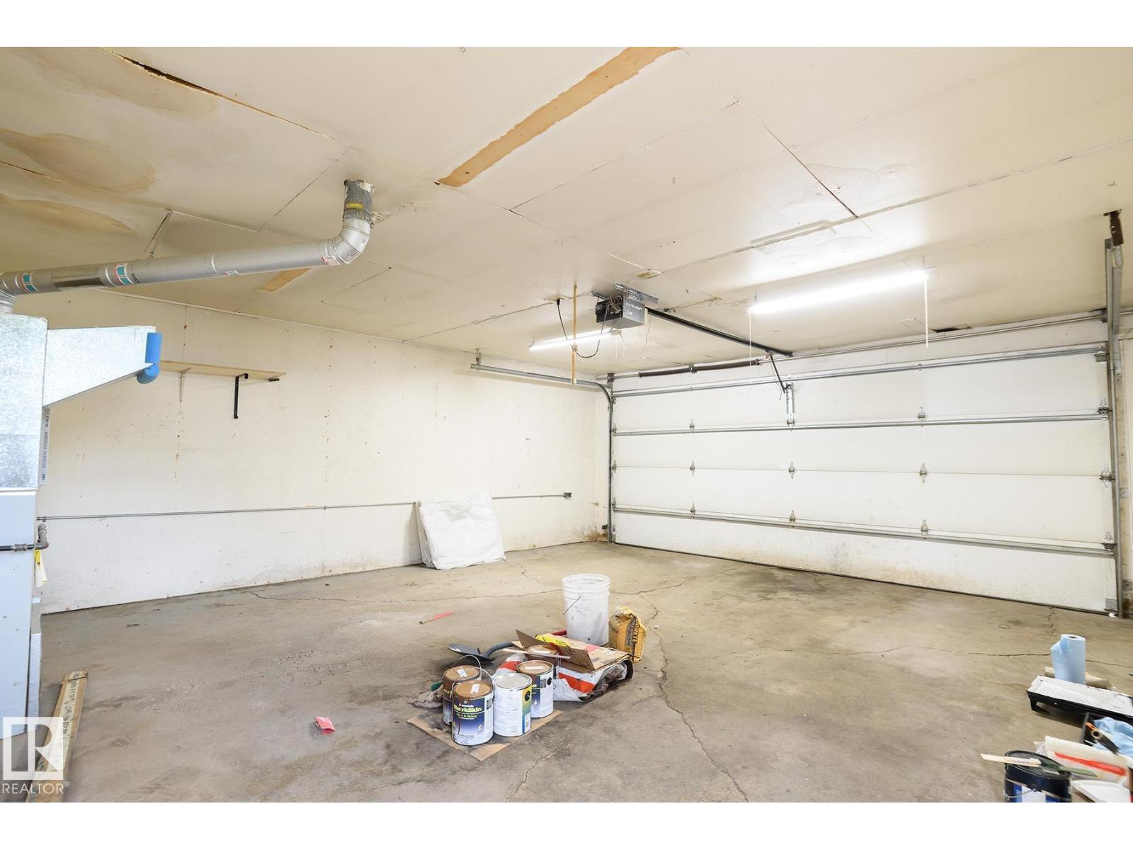 9607 75 ST NW - 37