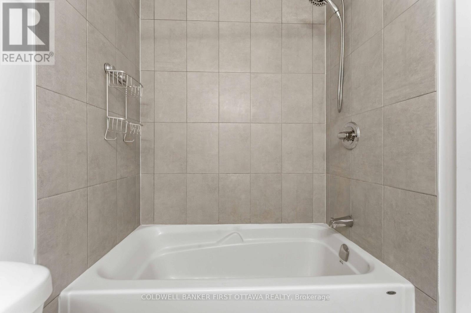 #A 415 ELDORADO PRIVATE - 29