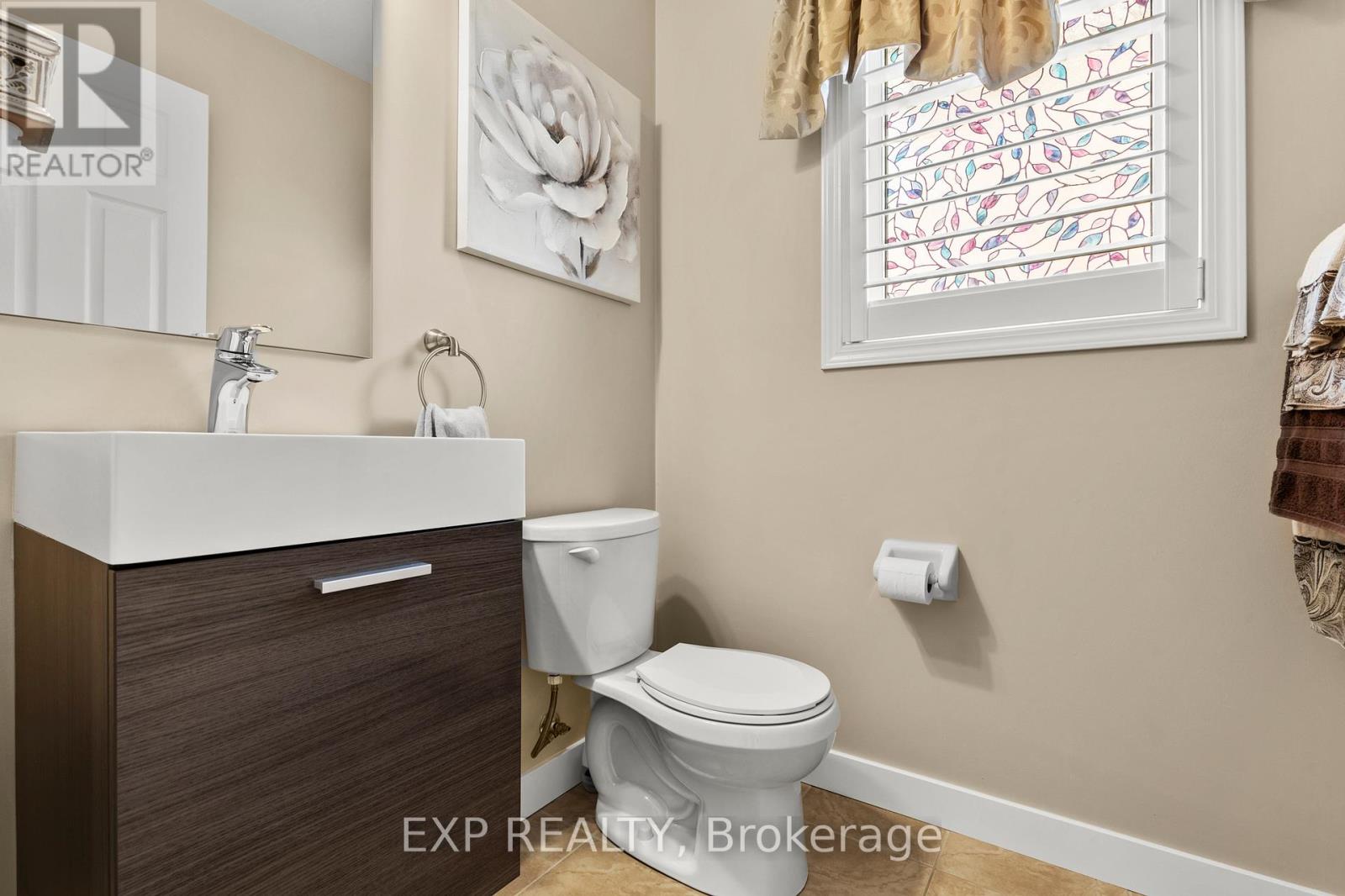 8679 DOGWOOD CRESCENT - Image 4