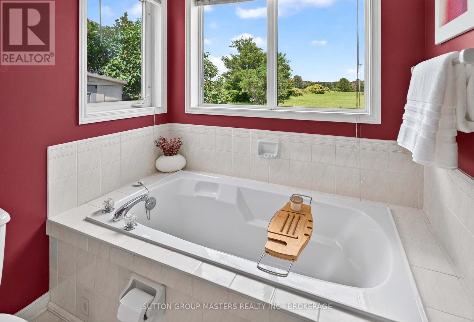38 ABBEY DAWN DRIVE - 20