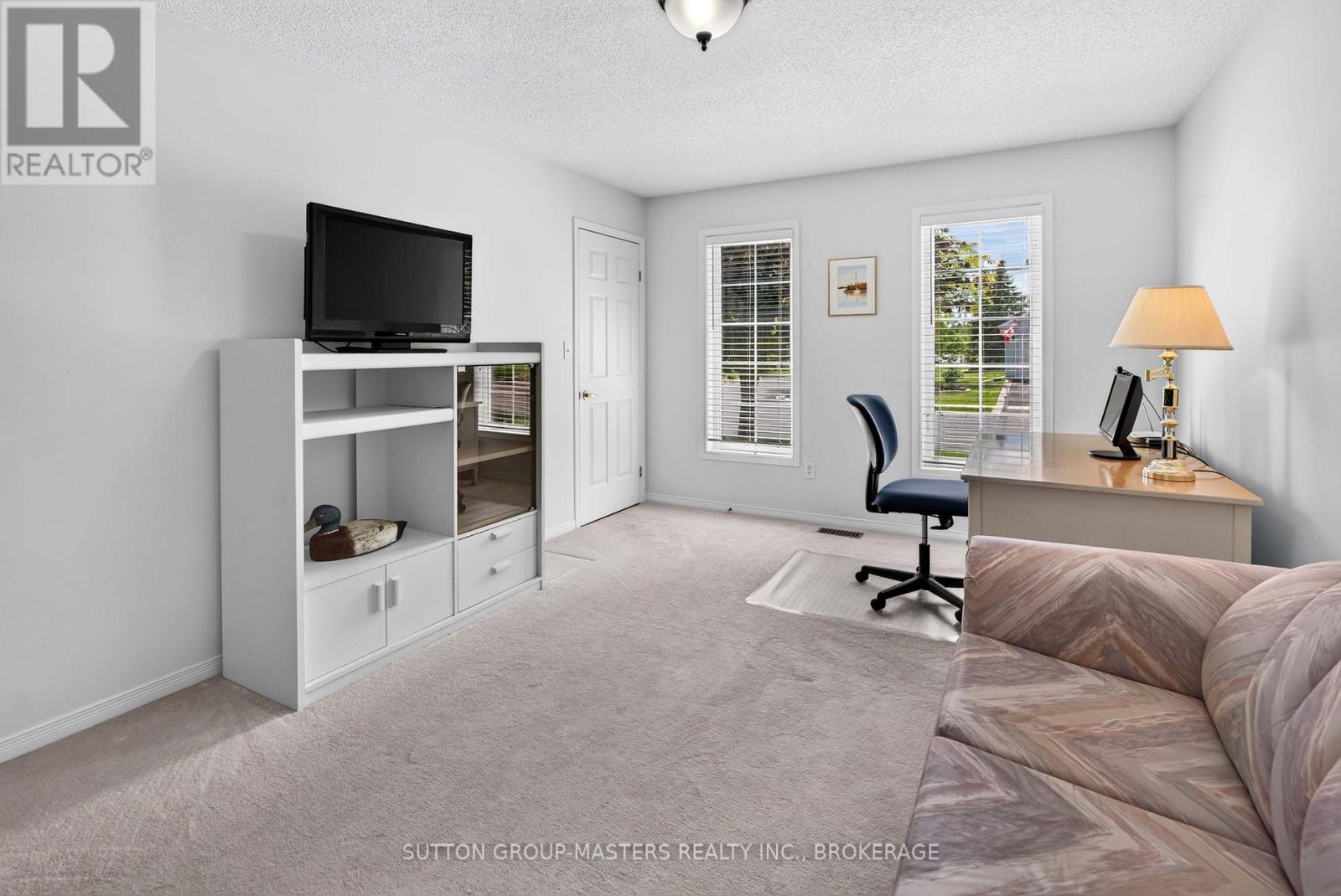 38 ABBEY DAWN DRIVE - 23