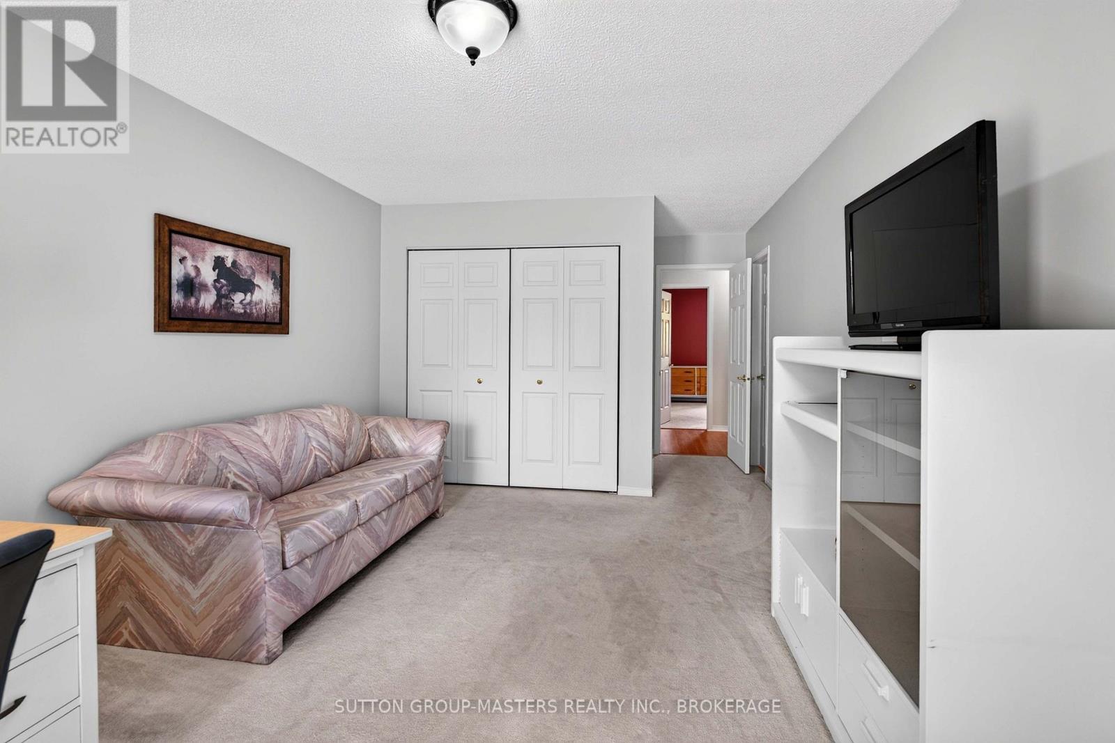 38 ABBEY DAWN DRIVE - 24
