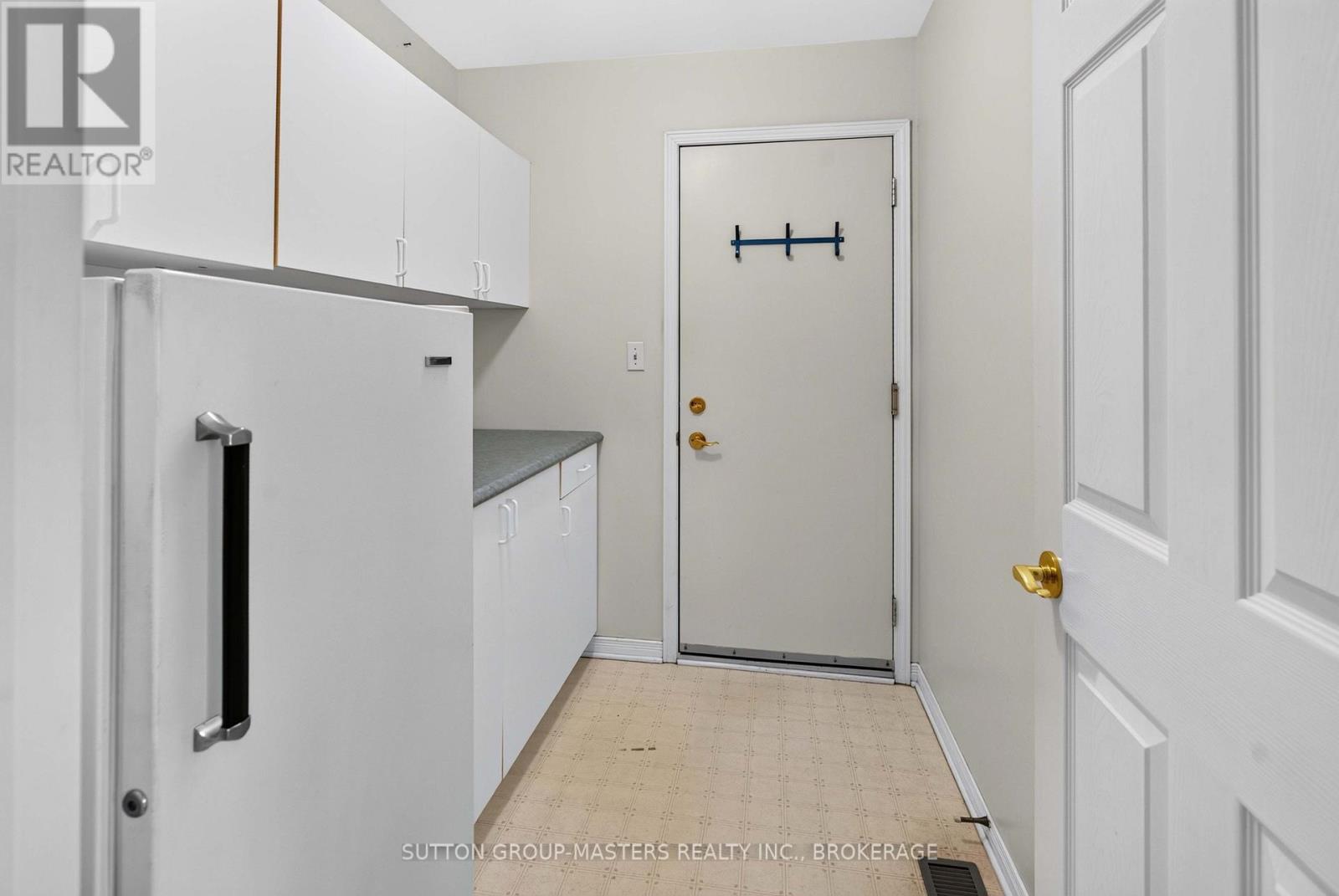 38 ABBEY DAWN DRIVE - 26
