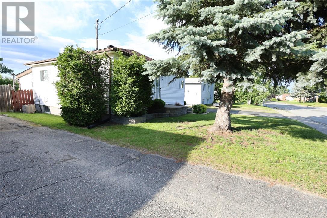 114 O'Donaghue Drive - 57