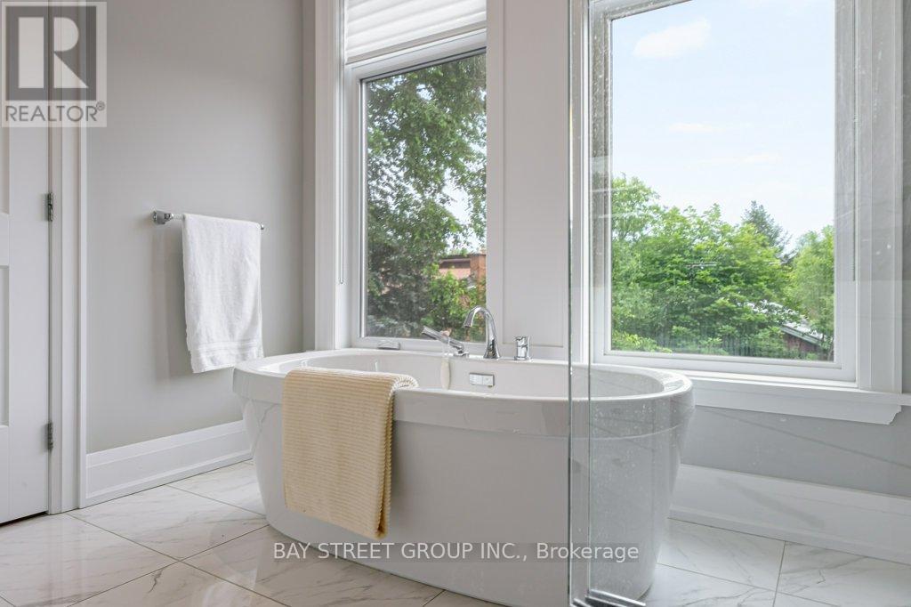 36A DOVERWOOD COURT - 33