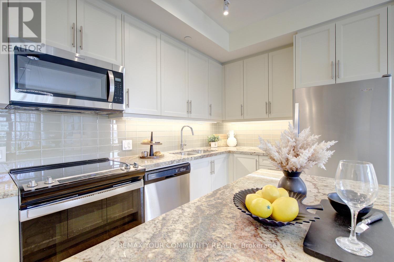 #406 20 GATINEAU DRIVE - Image 16