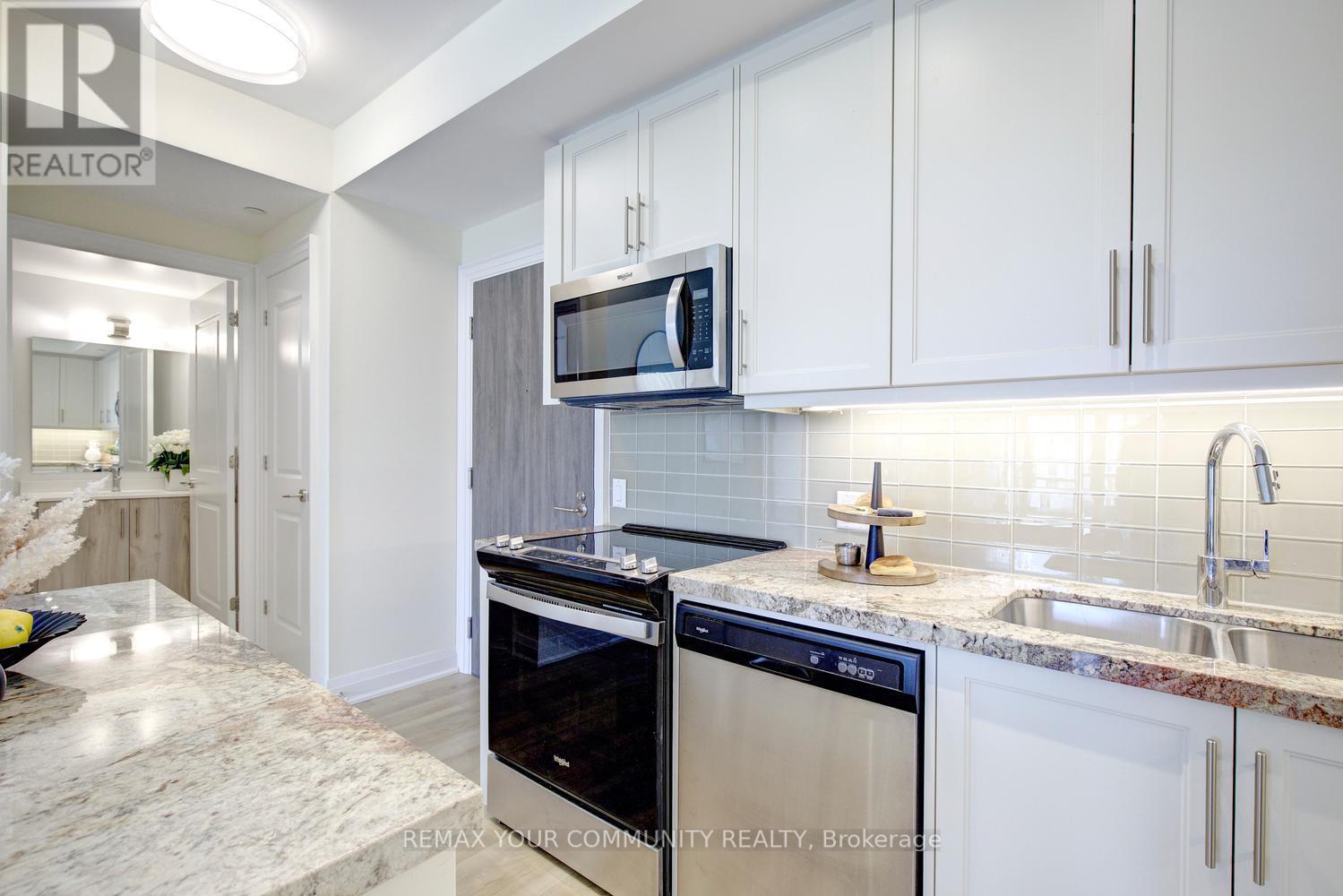 #406 20 GATINEAU DRIVE - Image 17