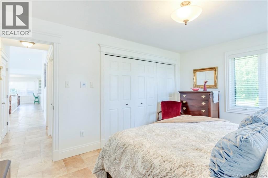 14 Aline Avenue - 20