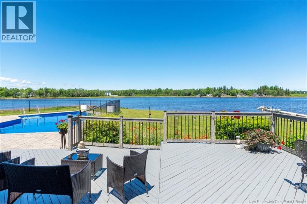 14 Aline Avenue - 32