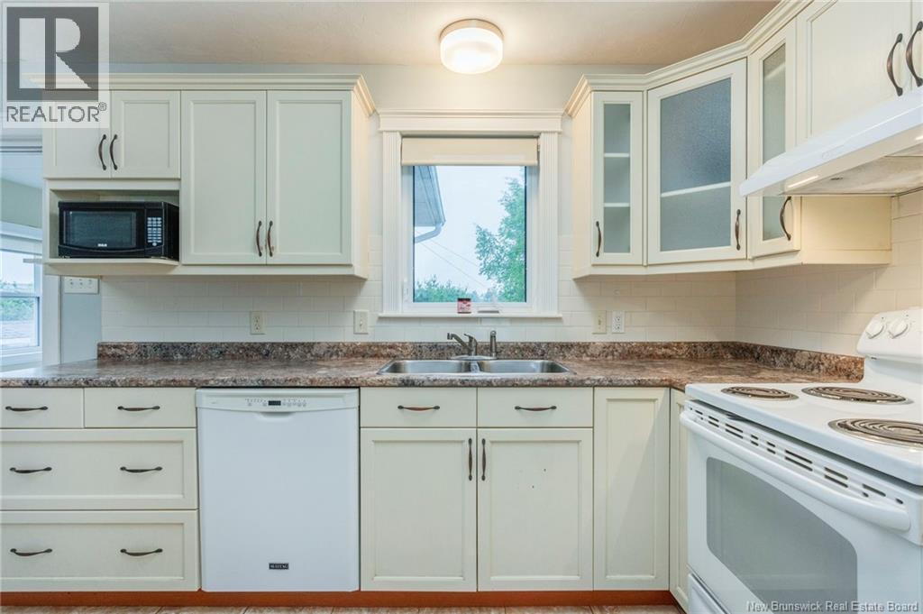 125 Caissie Avenue - 12