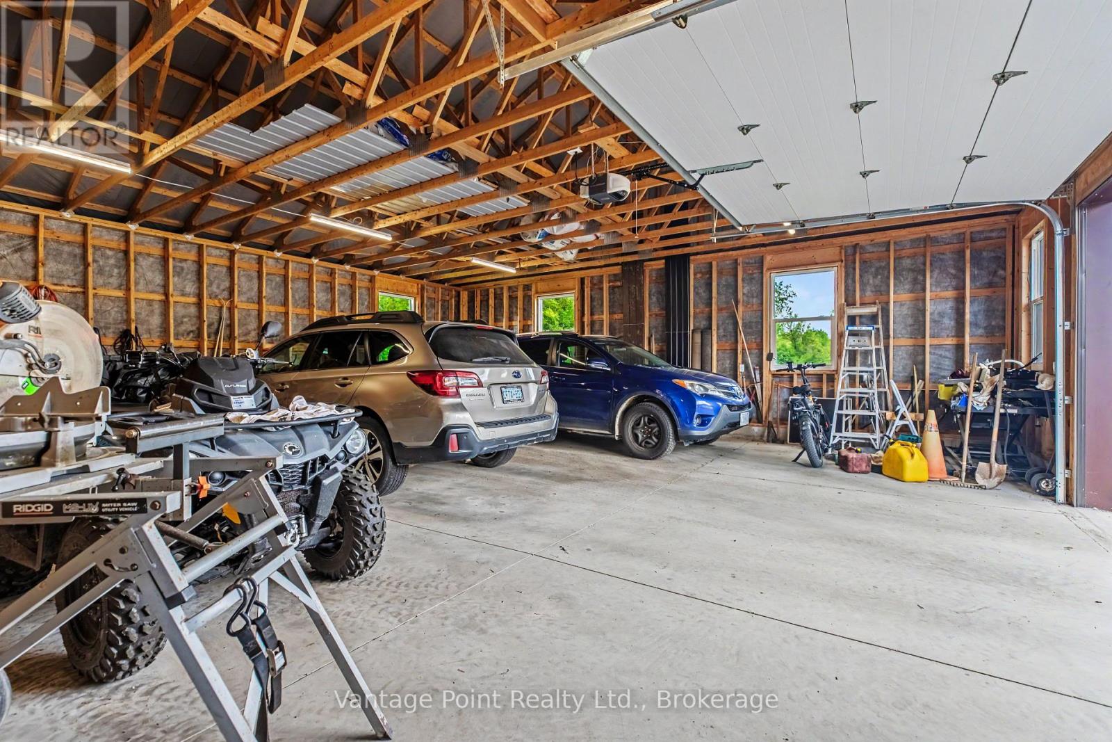 776227 10 HIGHWAY - 17
