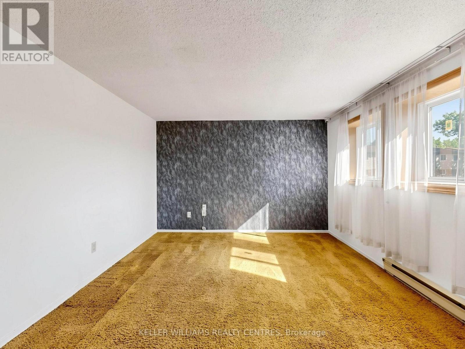 #11 341 WILSON DRIVE - 20