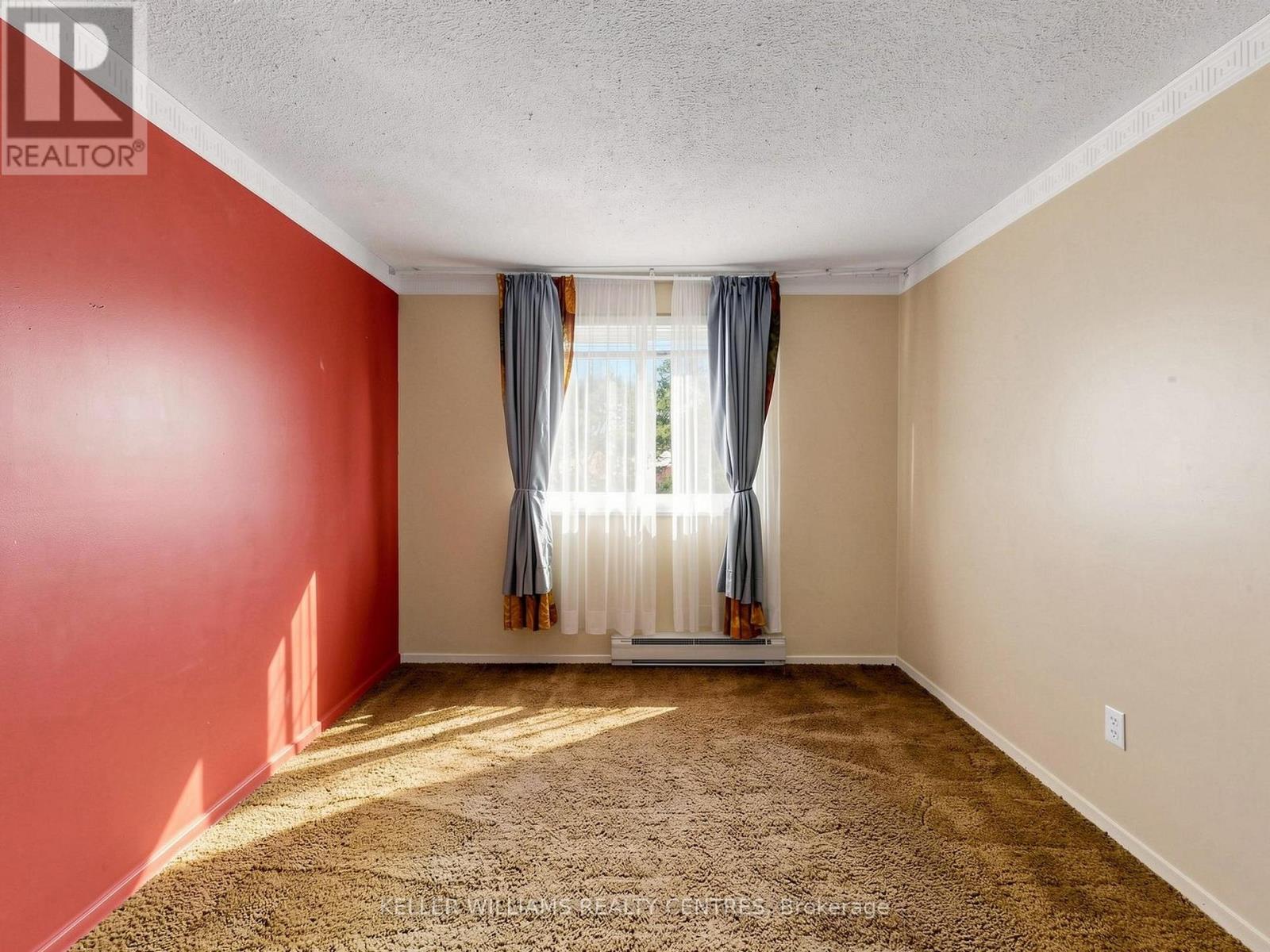 #11 341 WILSON DRIVE - 23