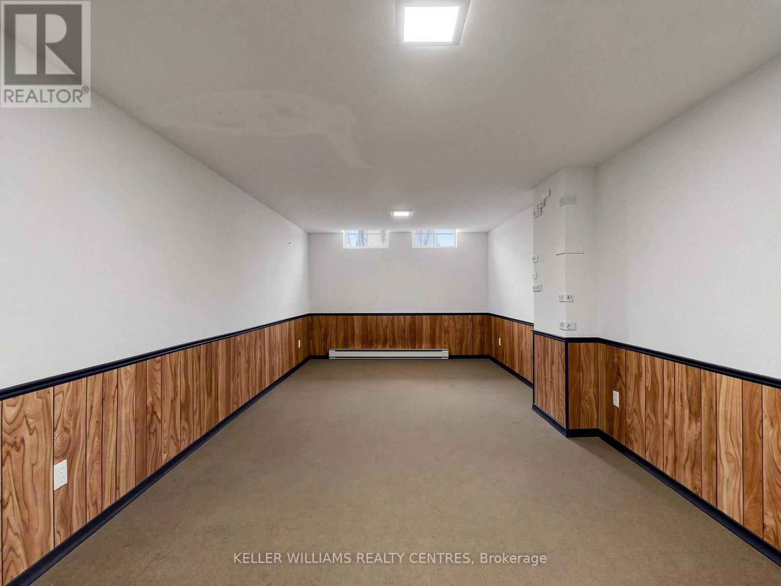 #11 341 WILSON DRIVE - 34