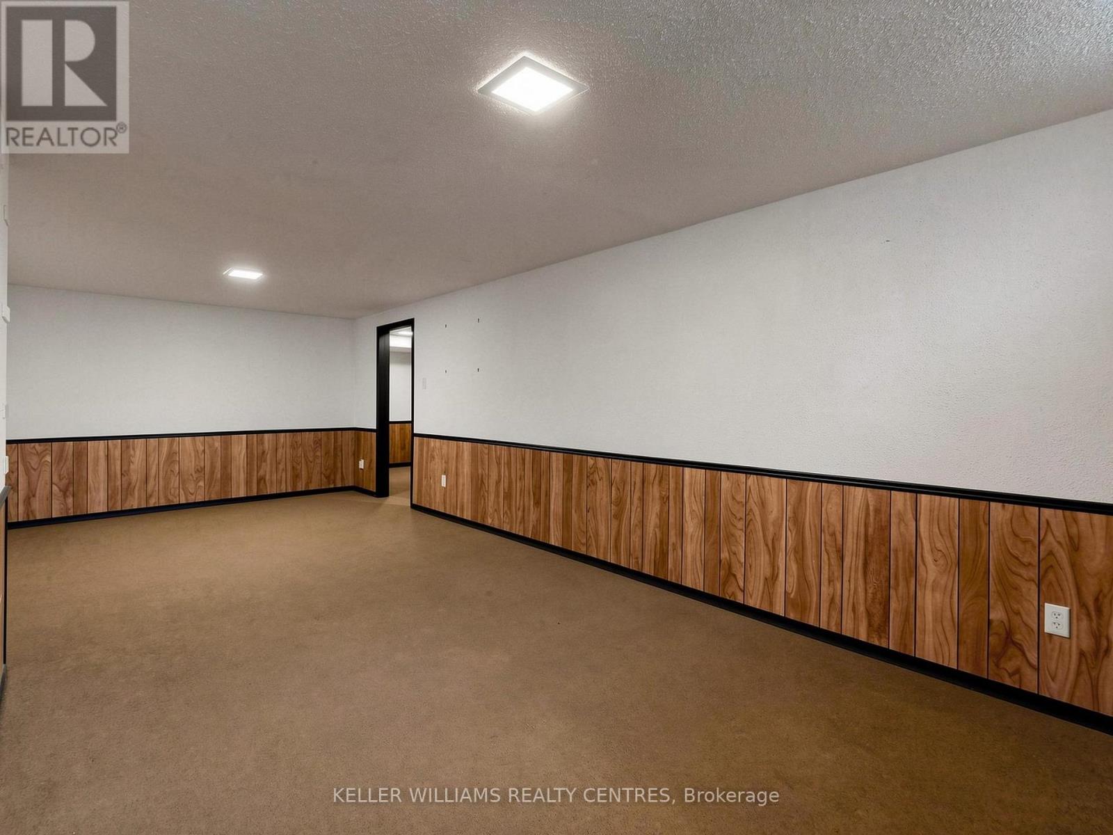 #11 341 WILSON DRIVE - 37