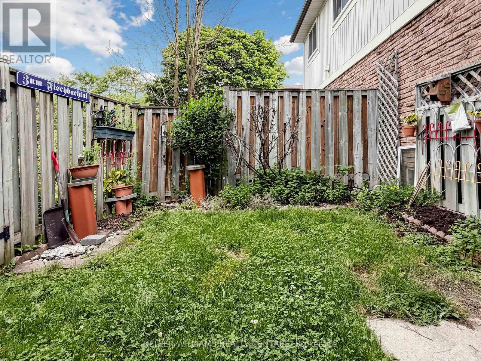 #11 341 WILSON DRIVE - 41