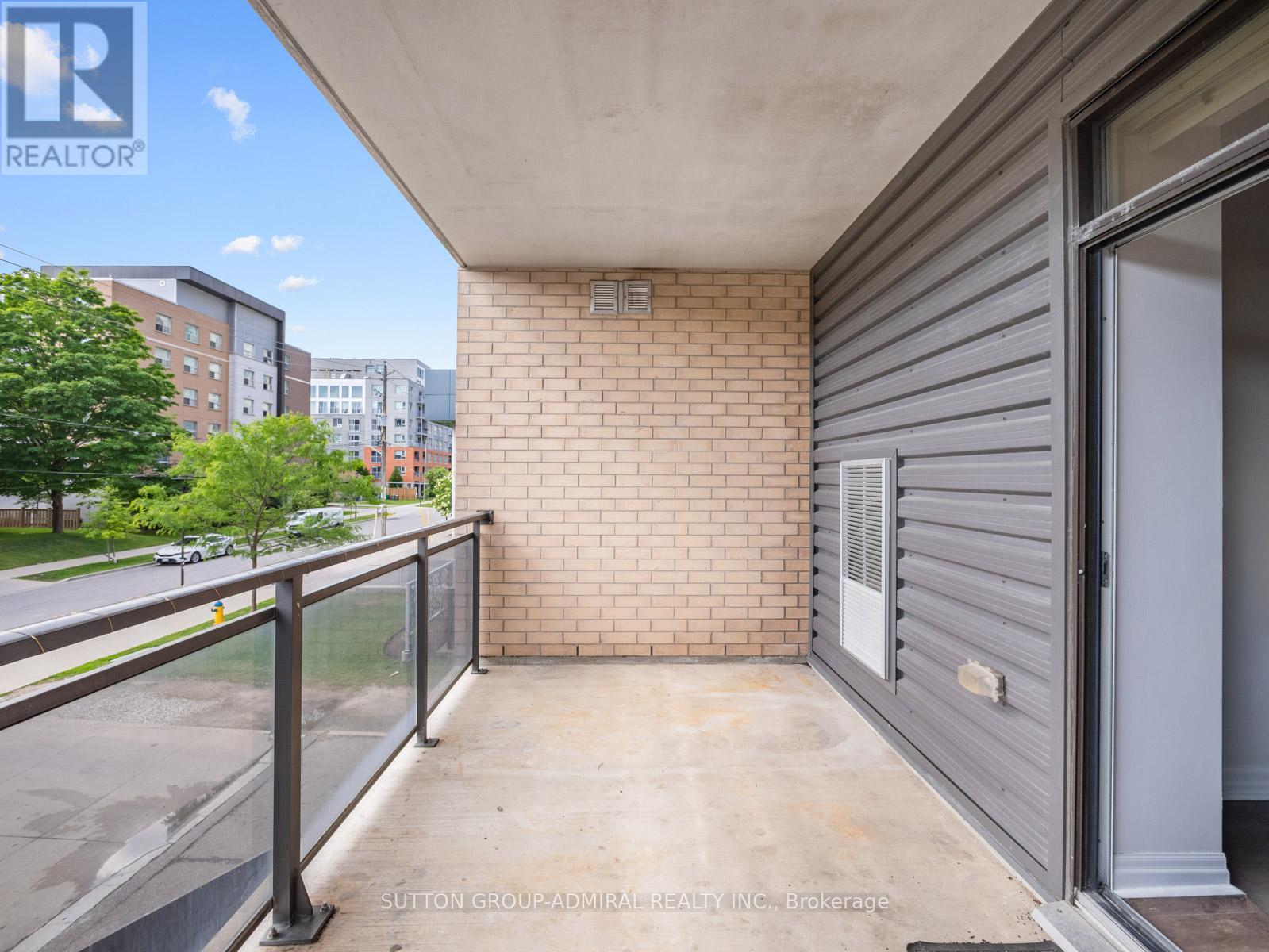 #203 8 HICKORY STREET W - Image 12