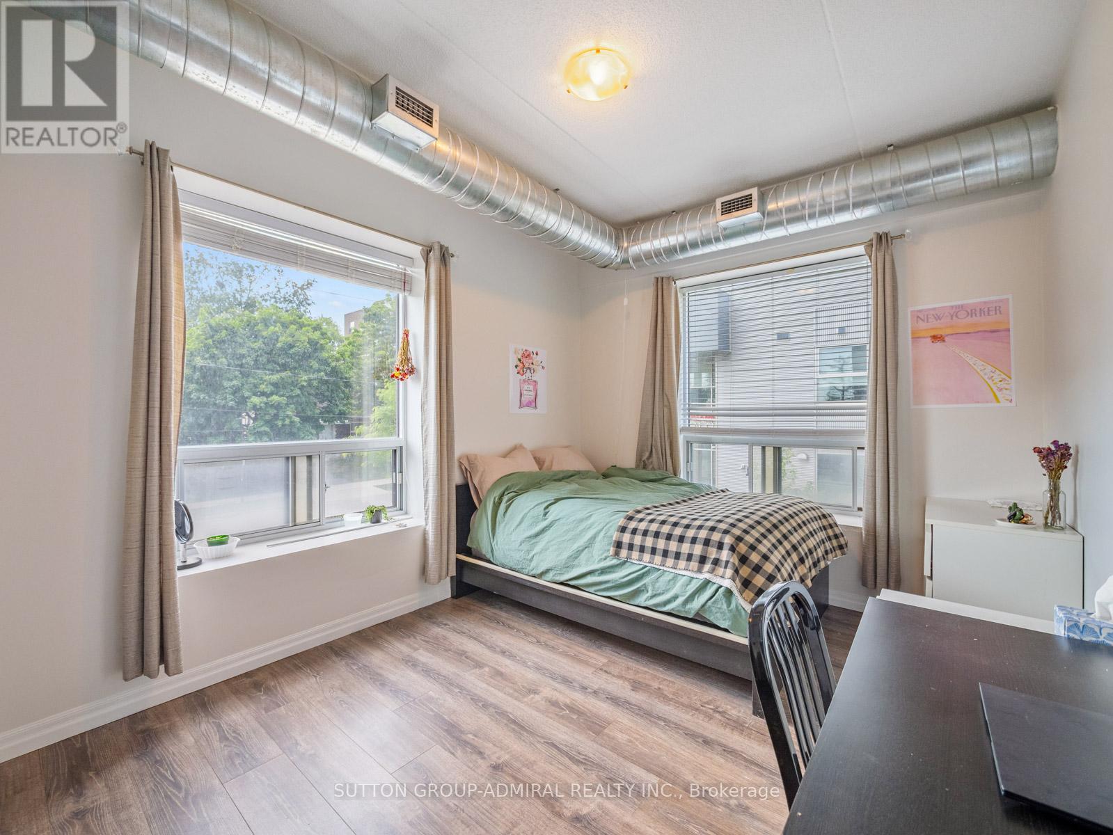 #203 8 HICKORY STREET W - Image 13