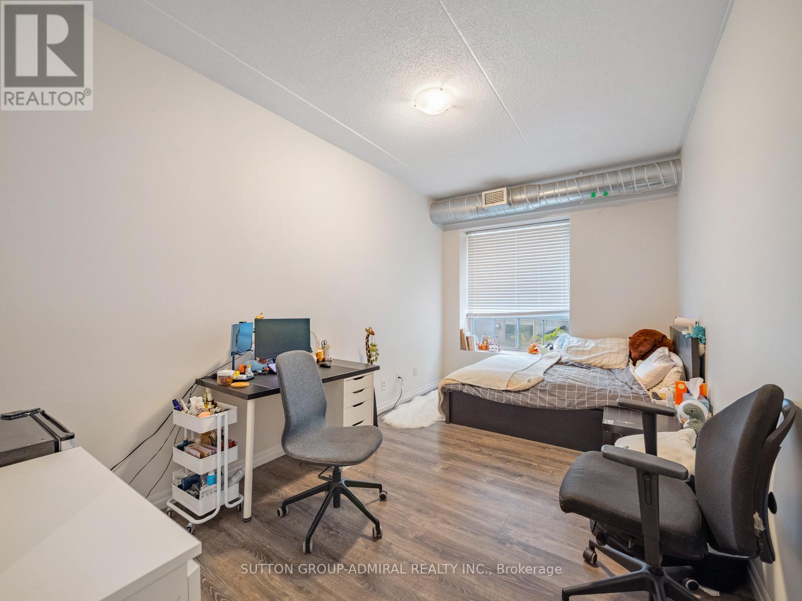#203 8 HICKORY STREET W - Image 15
