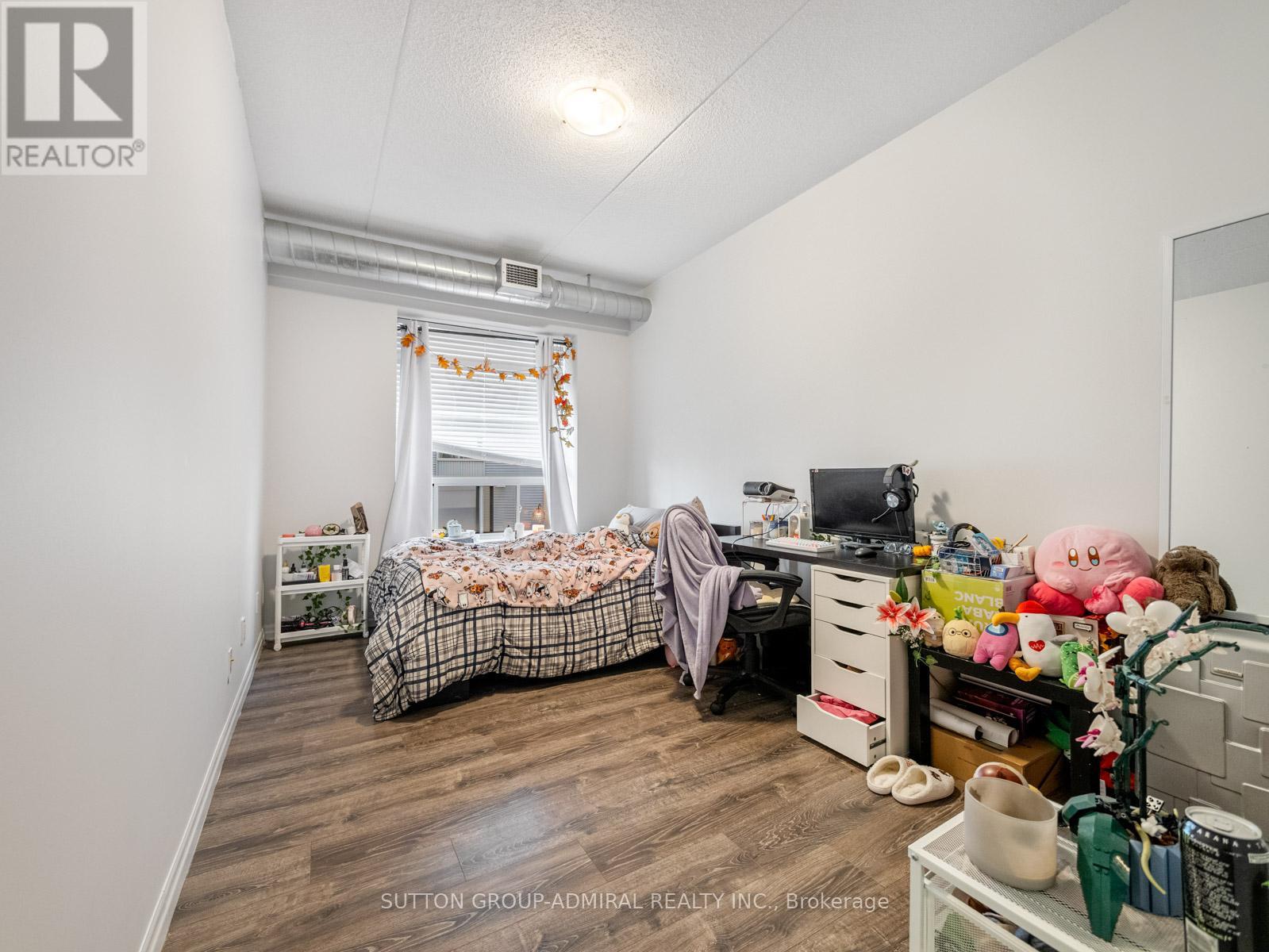#203 8 HICKORY STREET W - Image 19