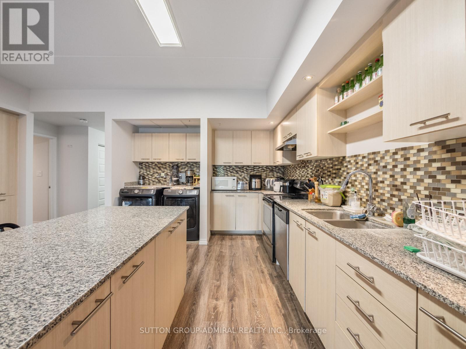 #203 8 HICKORY STREET W - Image 4