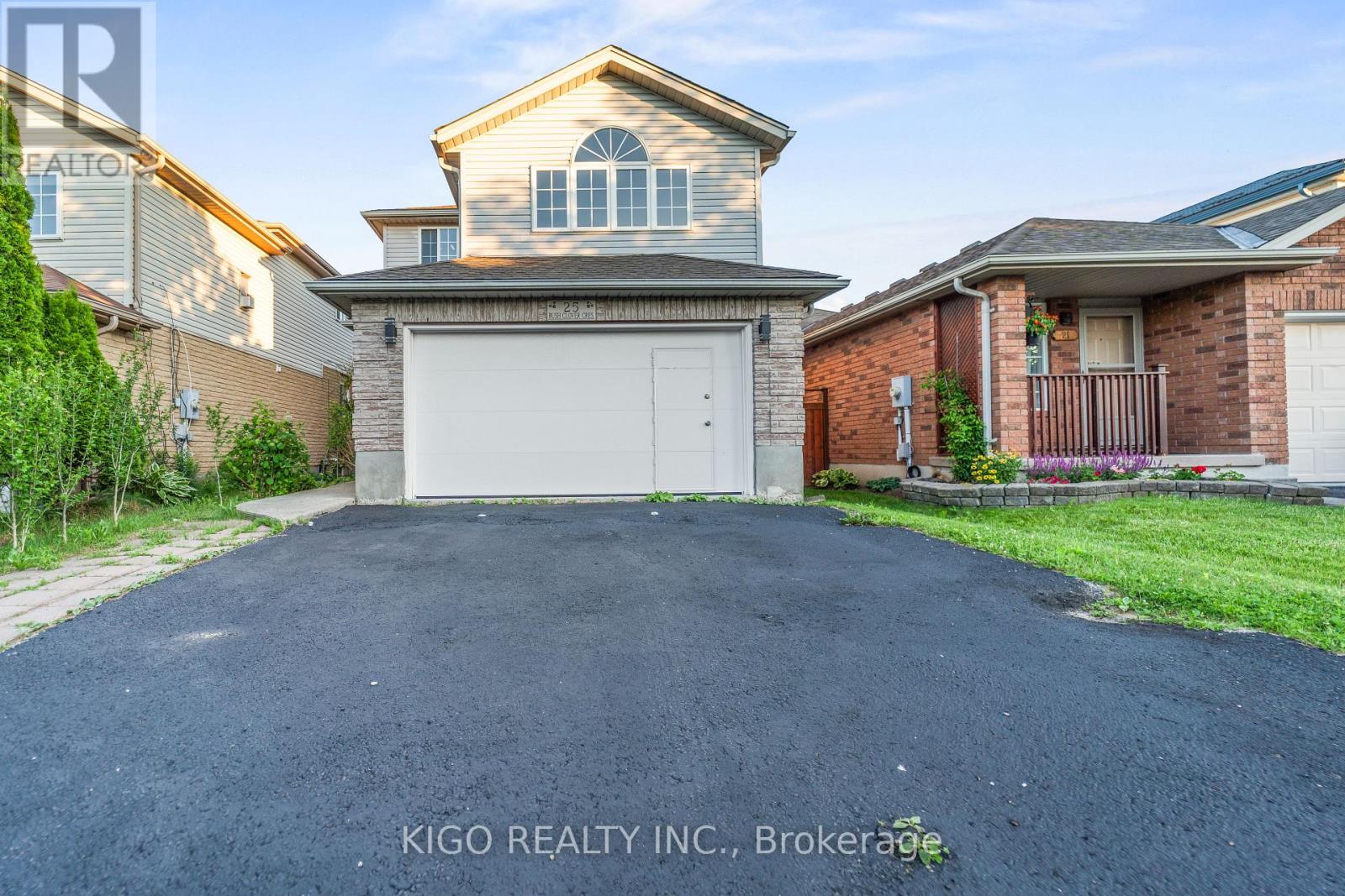 25 BUSH CLOVER CRESCENT - 2