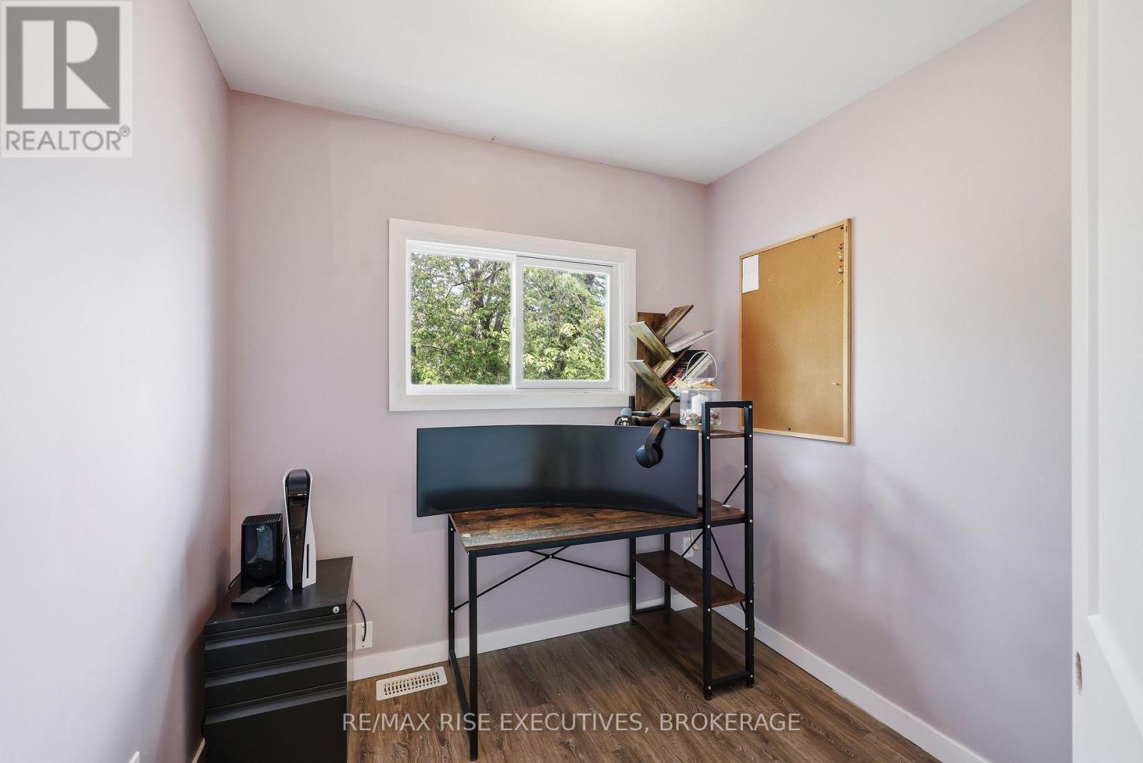 137 FORD STREET - 22