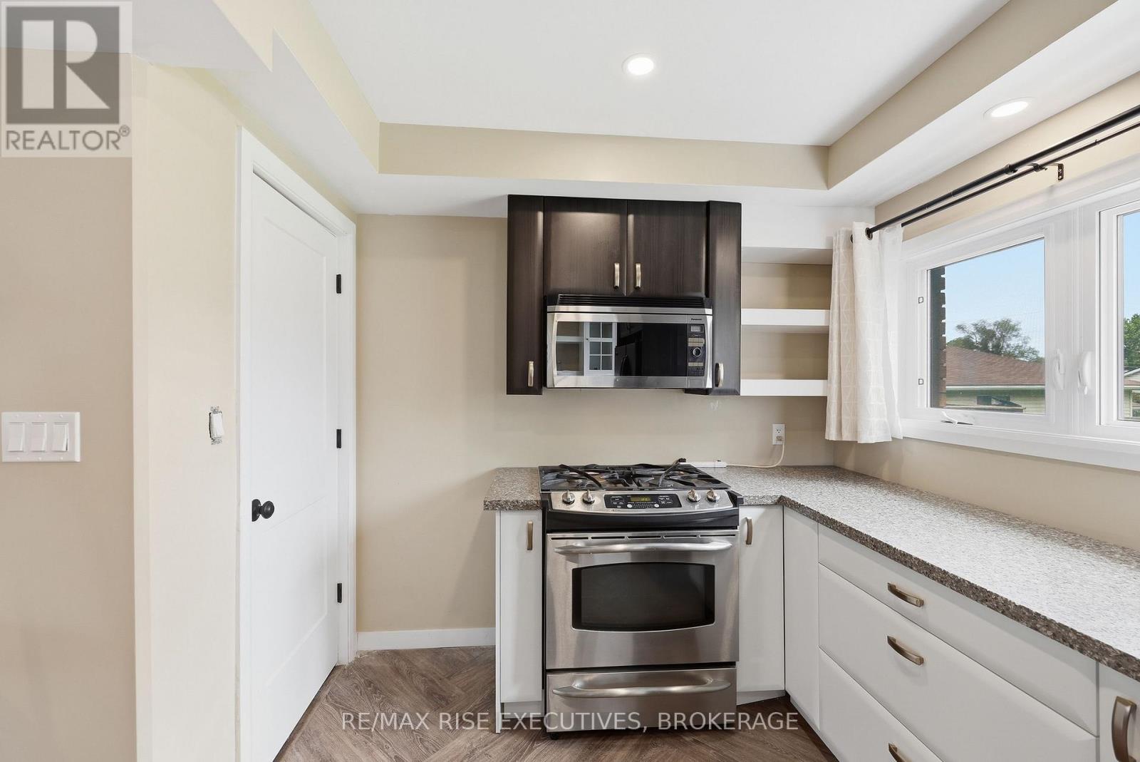 137 FORD STREET - 14