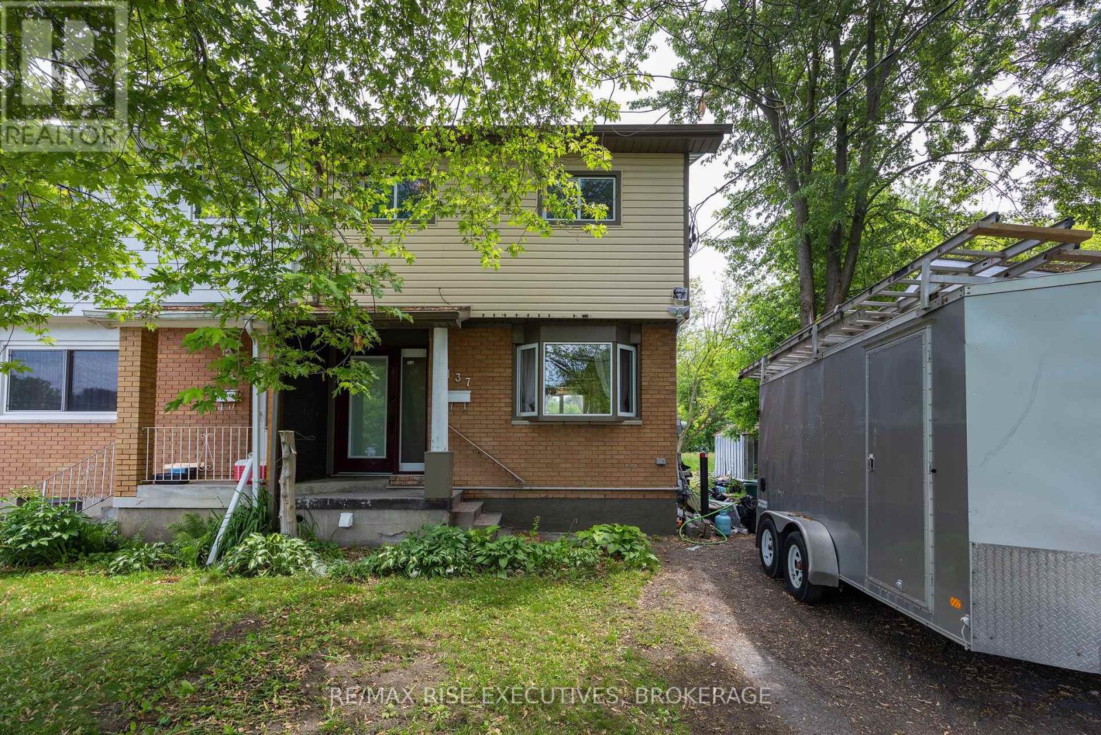137 FORD STREET - 31