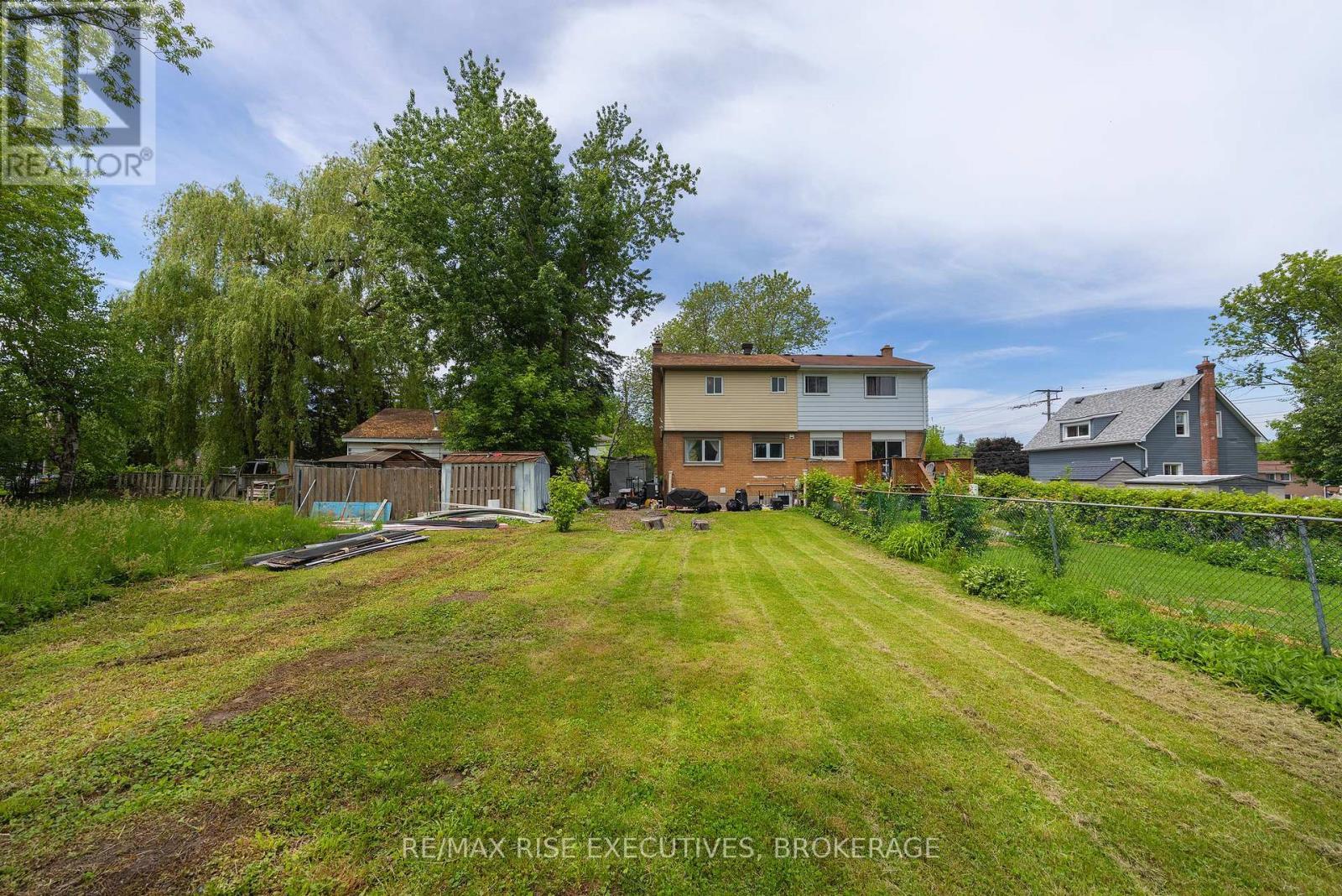 137 FORD STREET - 30