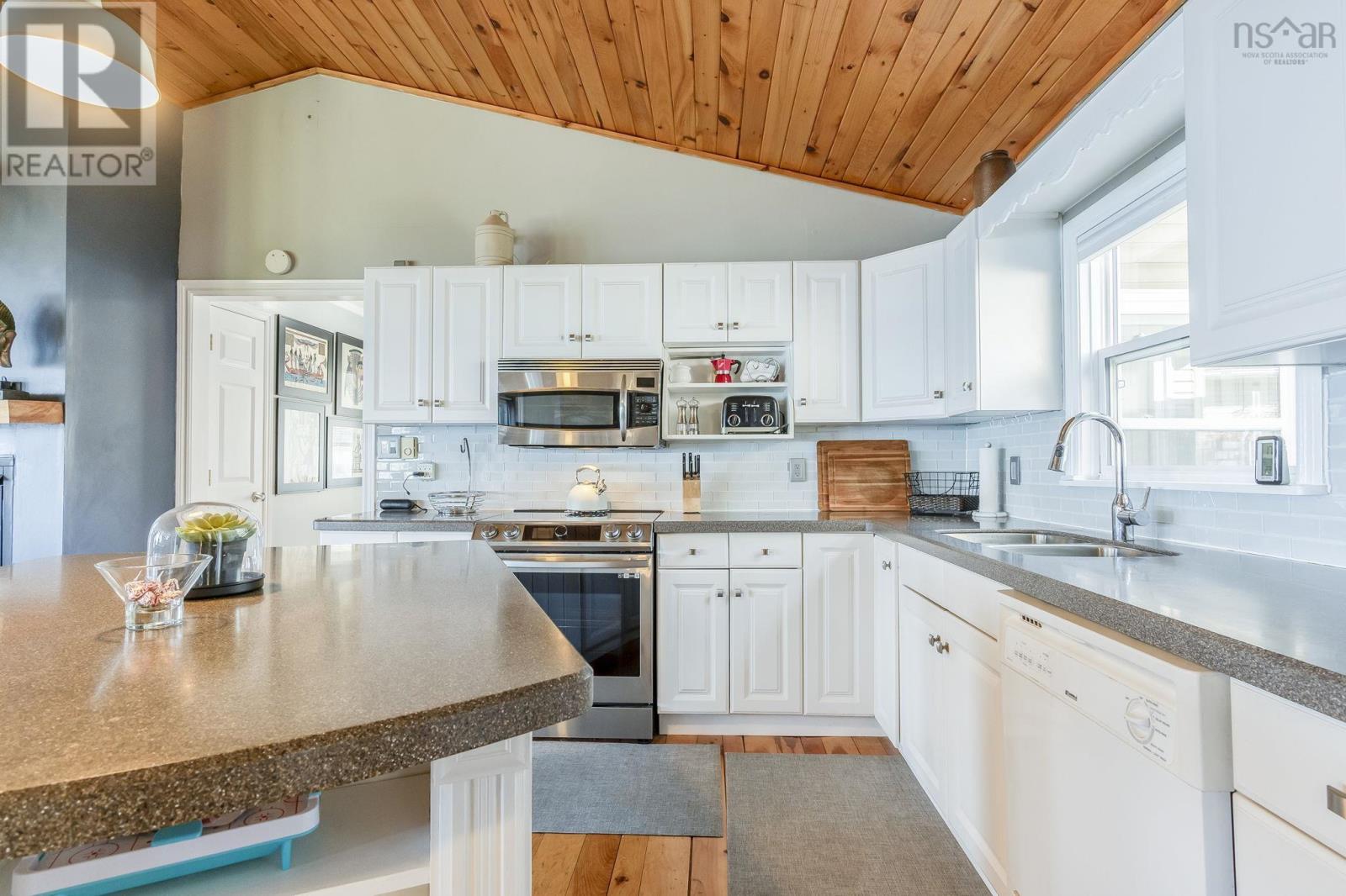 59 Sunset Avenue - 13