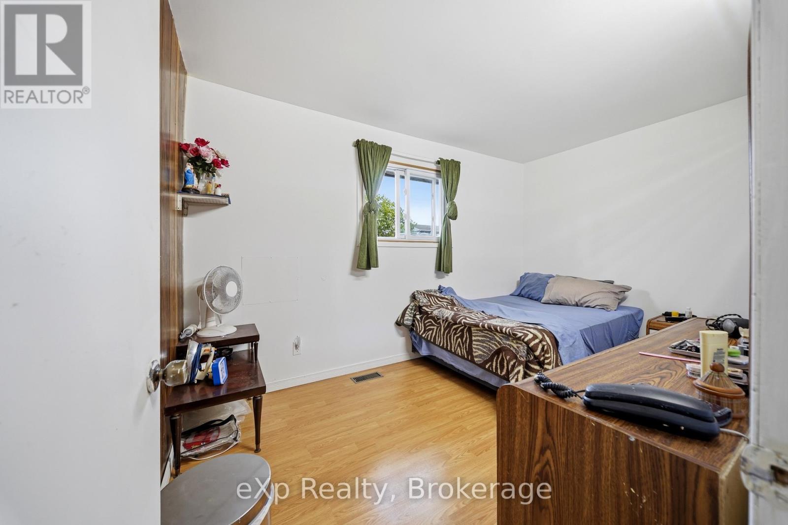370 SIDNEY STREET - 13