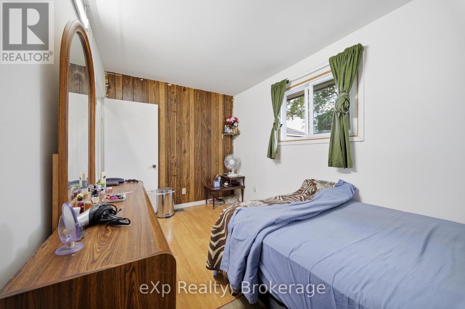 370 SIDNEY STREET - 14