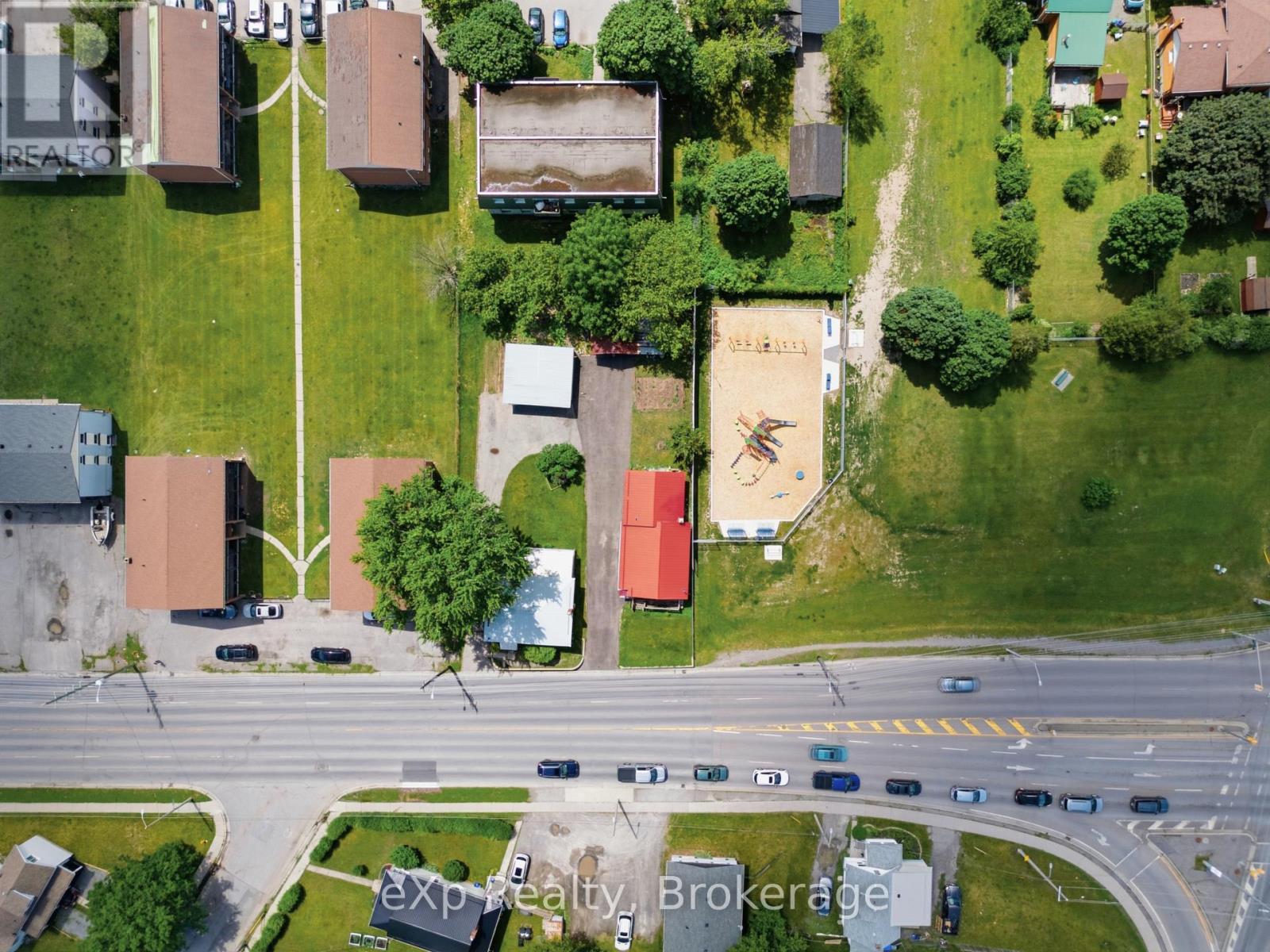 370 SIDNEY STREET - 26