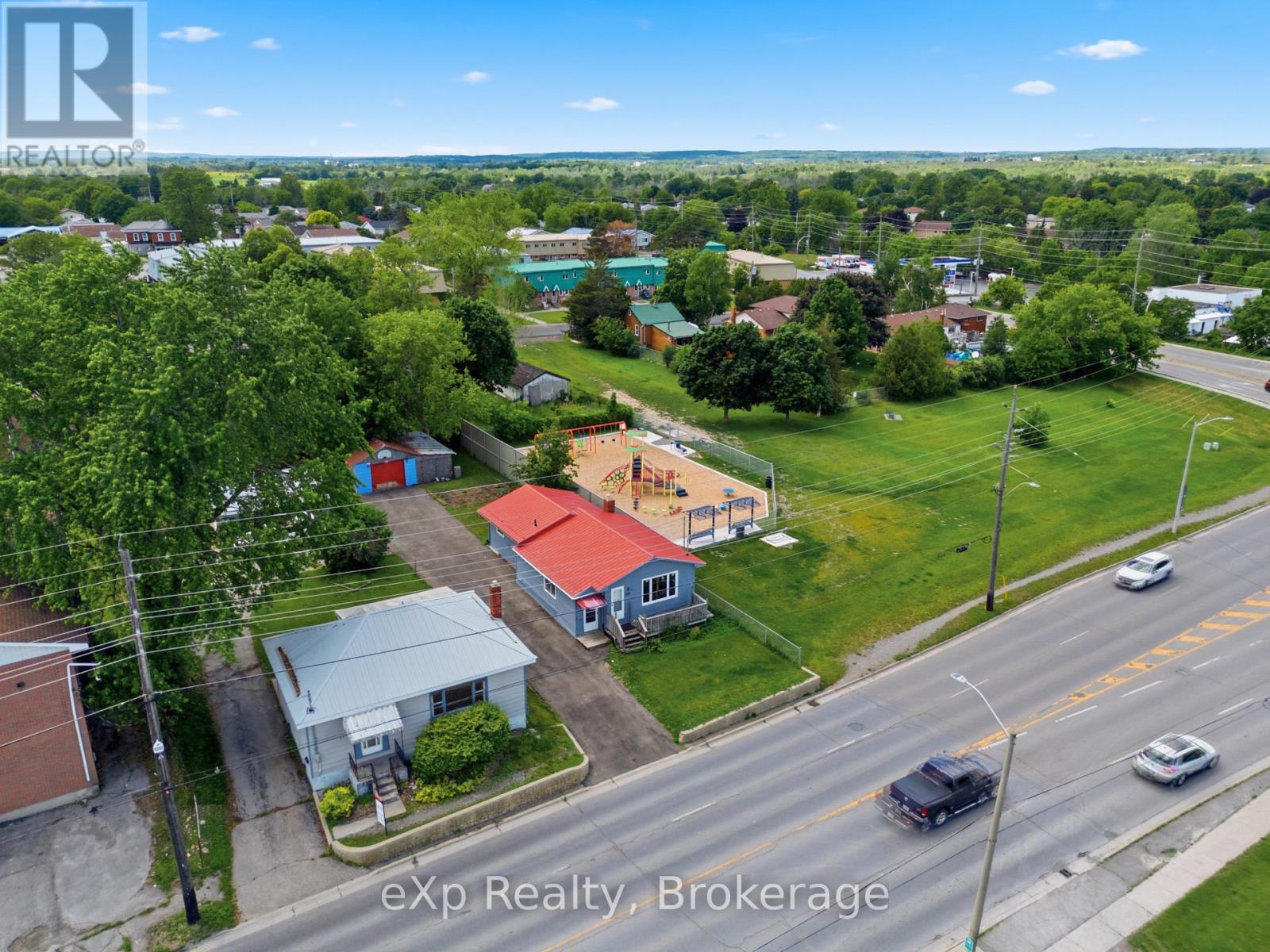 370 SIDNEY STREET - 28
