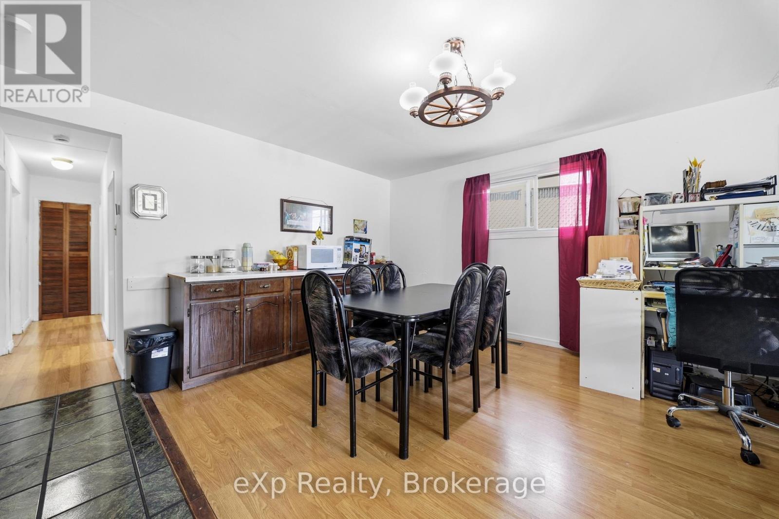 370 SIDNEY STREET - 6