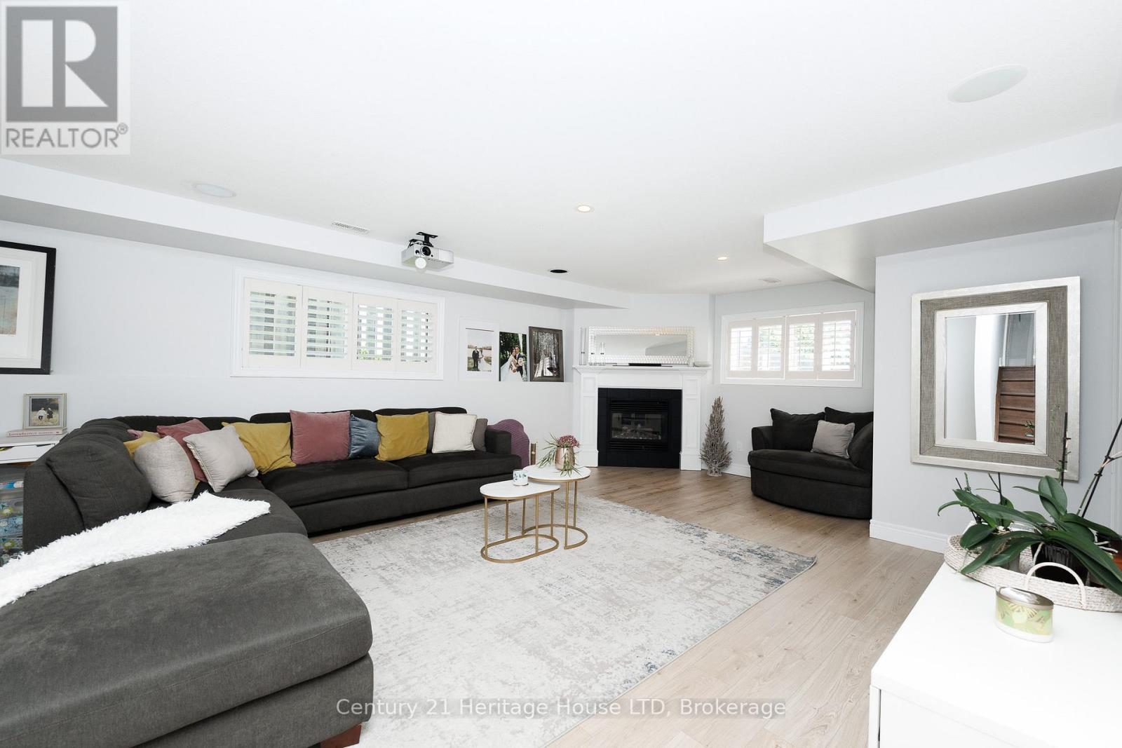 741 NANCY ROAD - 27