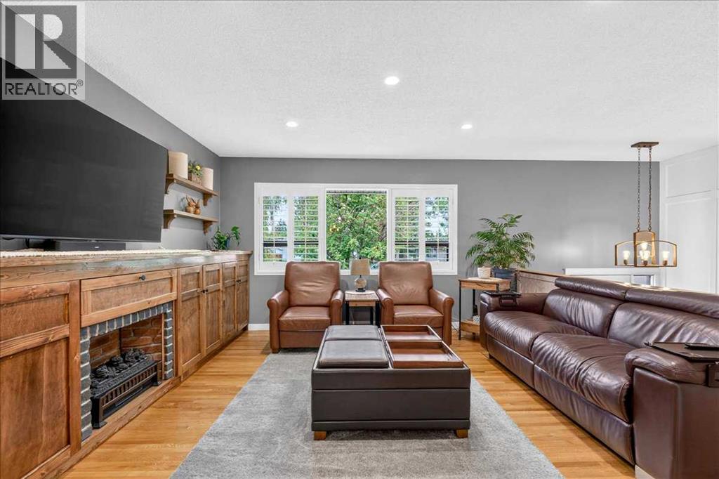 9715 Fairmount Drive SE - photo 4