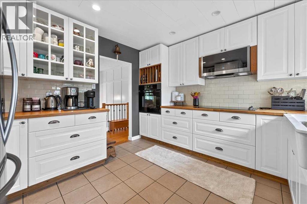 9715 Fairmount Drive SE — photo 12