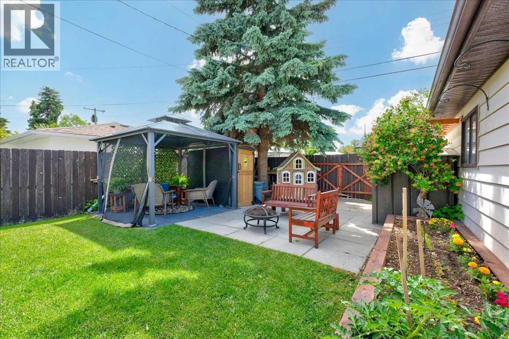 9715 Fairmount Drive SE — photo 40