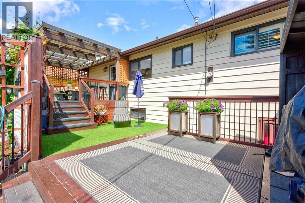 9715 Fairmount Drive SE — photo 31