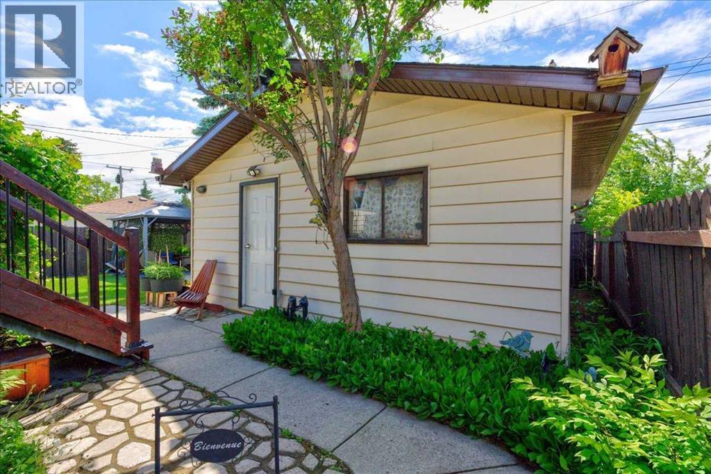 9715 Fairmount Drive SE — photo 39
