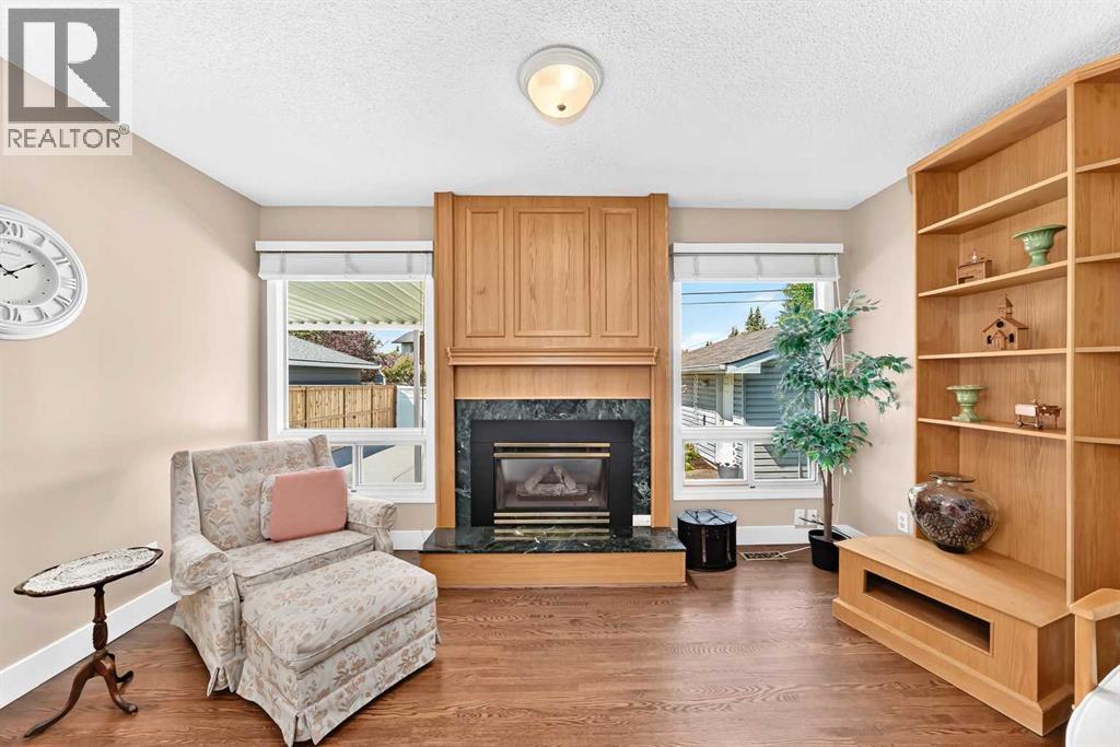 10435 Mapleridge Crescent SE — photo 19