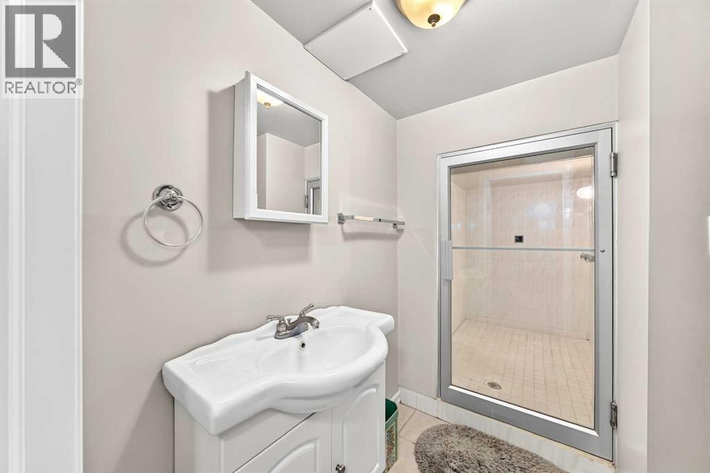 10435 Mapleridge Crescent SE — photo 35
