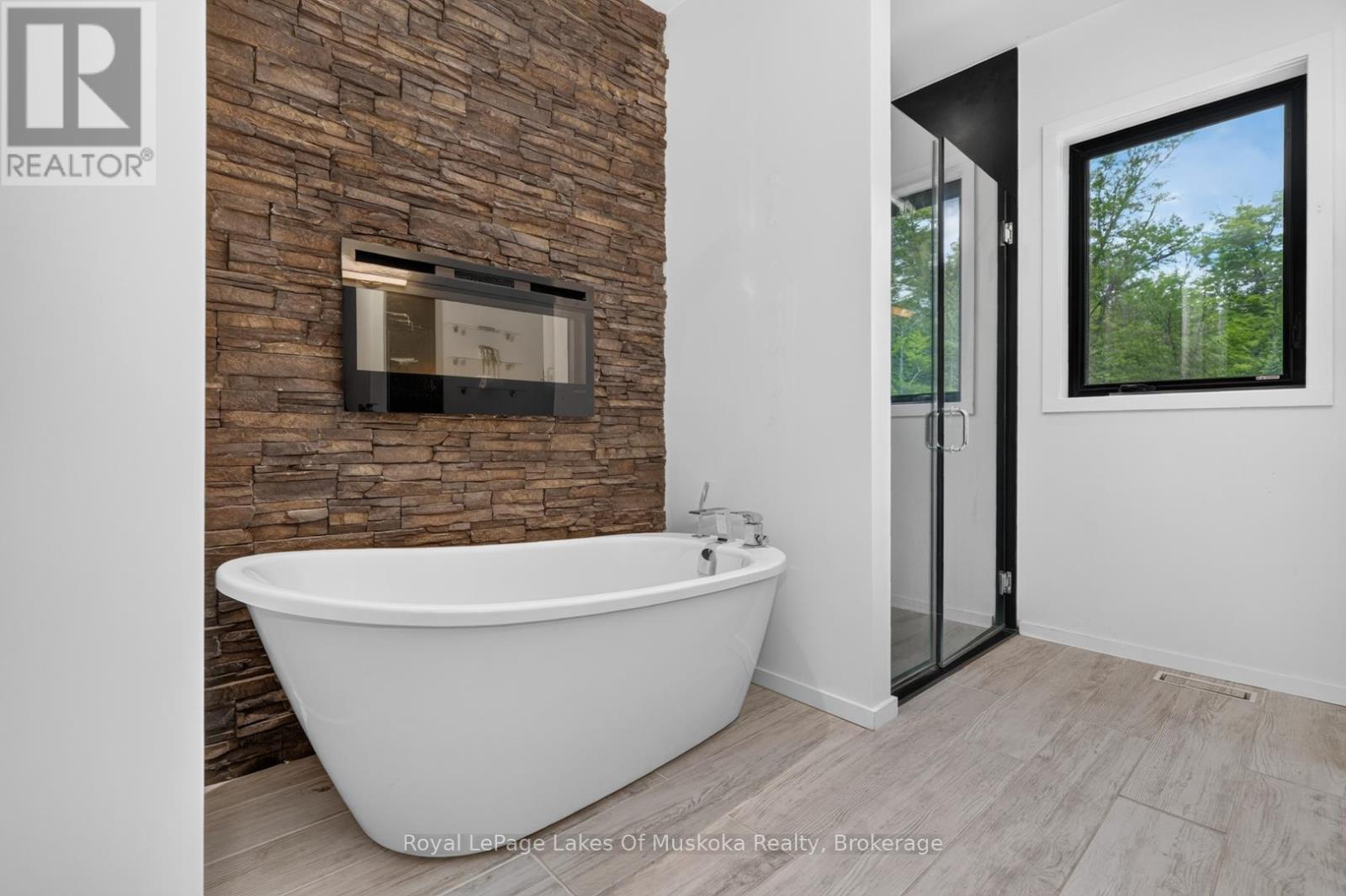 1129 NORTH PORTAGE ROAD - 28
