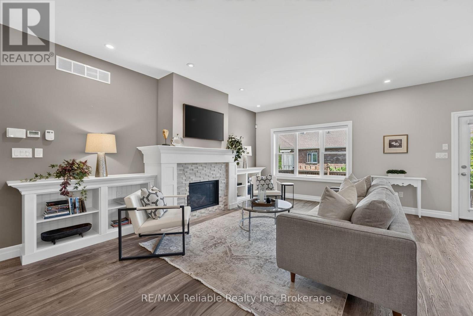 13 THIMBLEWEED DRIVE - 10