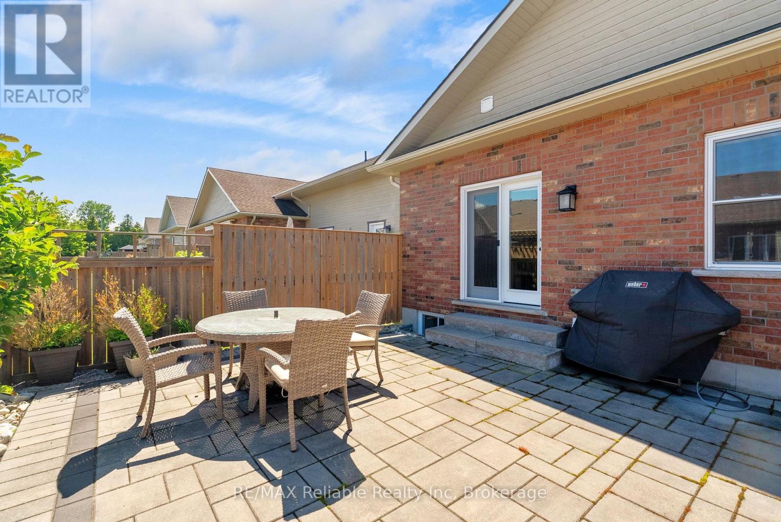 13 THIMBLEWEED DRIVE - 34